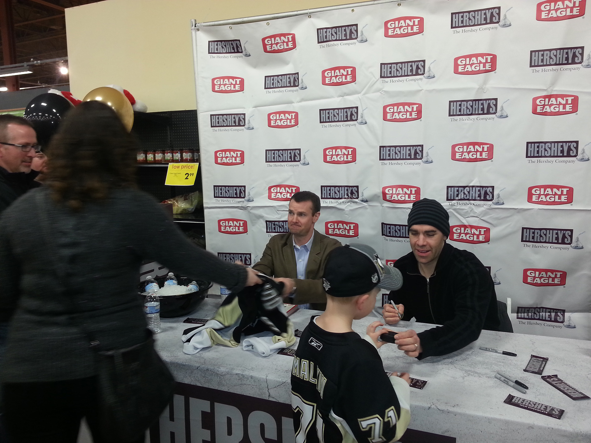 Hershey-&-Pittsburgh-Penguins-Appearance